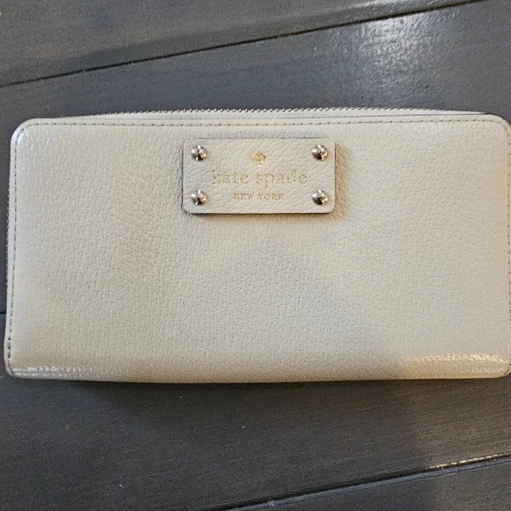 Kate Spade Ivory Wellesley Neda Leather Wallet One Size